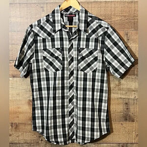 🌻Tony Hawk Black & White Men’s size Medium Plaid Snap Button Shirt Outdoor